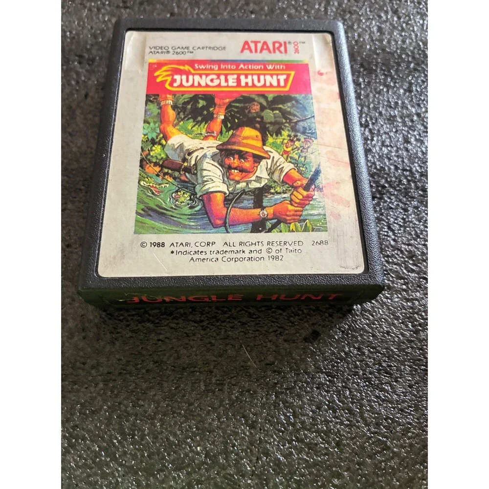Atari Jungle Hunt Game Cartridge 1982 Tested and Working!